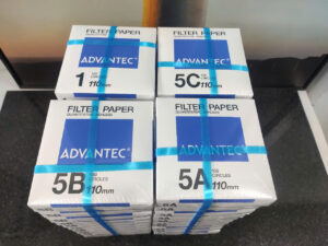 Giấy lọc định lượng Số 5B Advantec