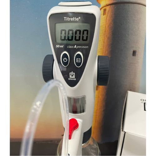 Burette Điện Tử 50ml Chuẩn Class A – Brand